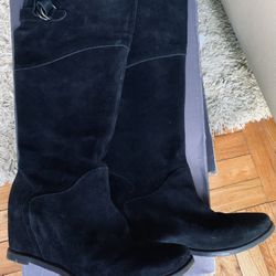 Suede Wedge Boots Made In Italy Paid $270 Pick Up Only In Sheepshead Bay Brooklyn ,NY