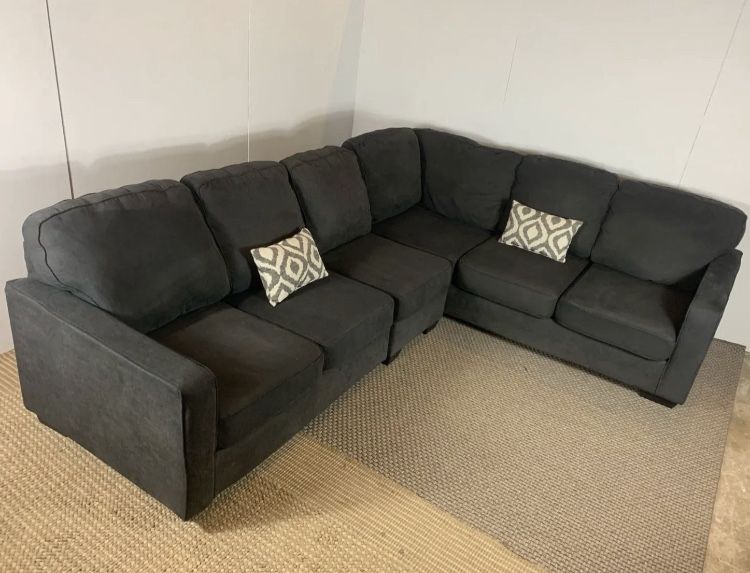 Lucian Modern Sectional