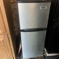 Small Refrigerador 