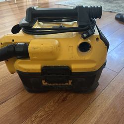 Dewalt Cordless Vacuum 
