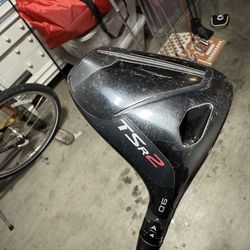 Titleist TSR2 Driver + 2 Shafts obo