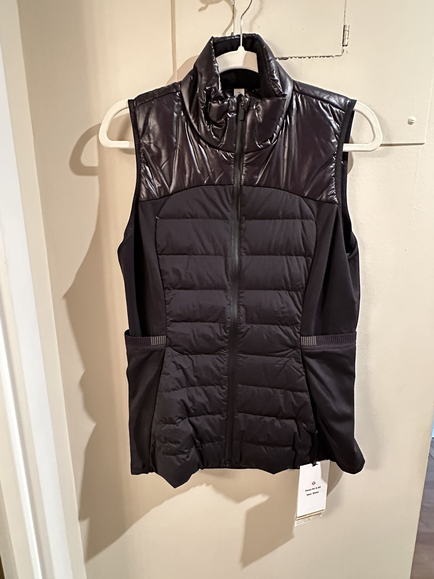 Lululemon Women’s Down For It All Vest Shine, Black, Size 10