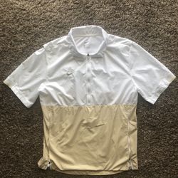 Nike Men's Short Sleeve 1/2 Zip Windbreaker Shirt