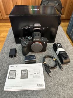 Sony Alpha a7  24.2MP Mirrorless Camera Black w/ FE 50mm f/1.8 Lens
