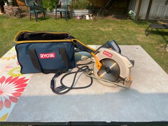 RYOBI skill saw