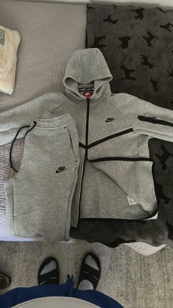 Grey Nike Tech Men’s Medium