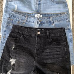 Luvamia Women Shorts 