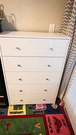 White 5-Drawer Dresser