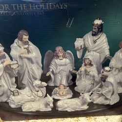 White Porcelain Nativity Set 12 Pieces
