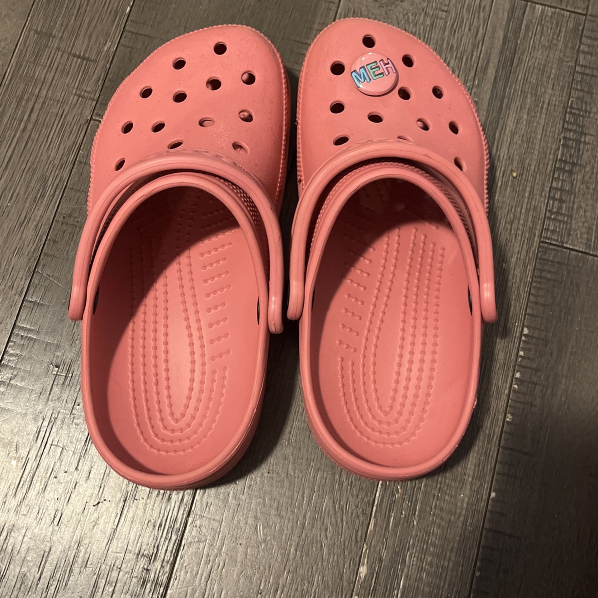 Hot Blush Crocs, Size Men’s 4 Women’s 6