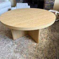 Round Coffee Table 