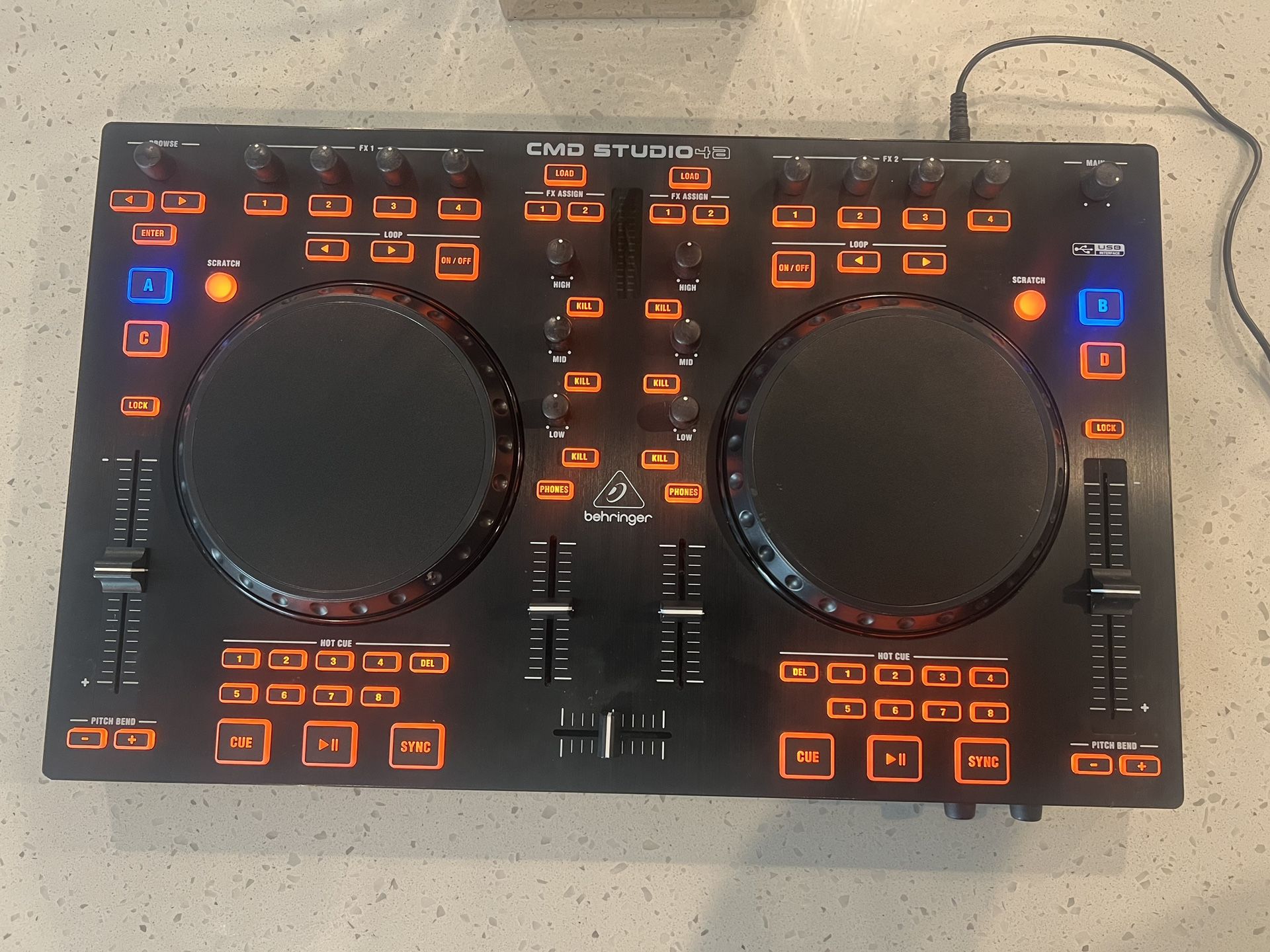 Behringer CMD Studio 4a DJ Controller