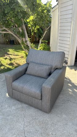 Pottery Barn Swivel Chair 