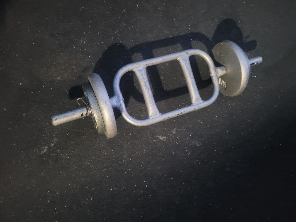 mini tricep Bicep Bar n weights