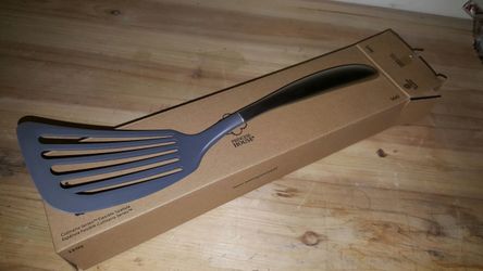 New W/Tags: Red Farberware Red Silicone Flipper/Spatula for Sale in  Riverside, CA - OfferUp