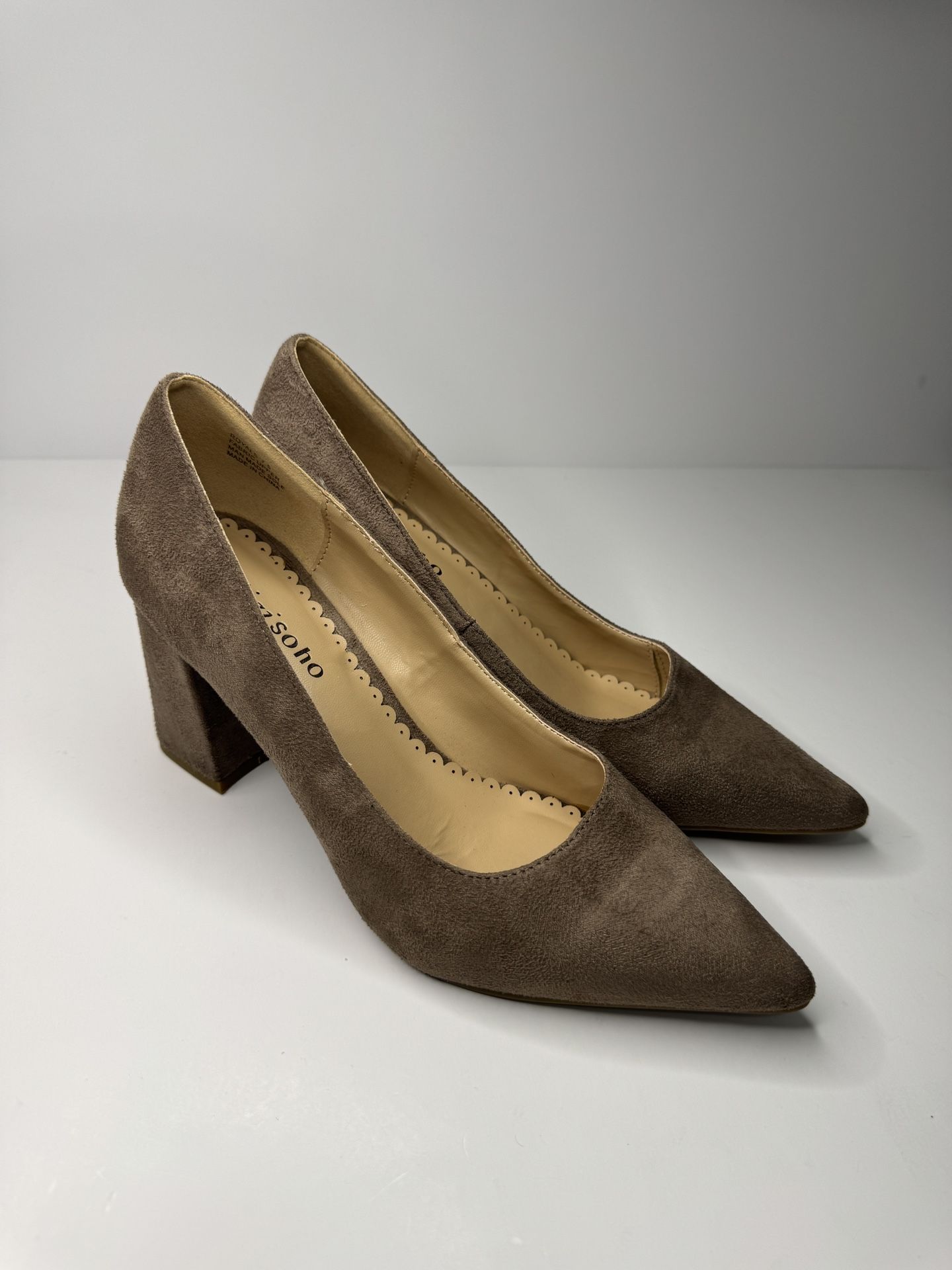 Womens Royals Heels Pumps Shoes Womens Closed Toe Shoes, Grey, Size 7.5