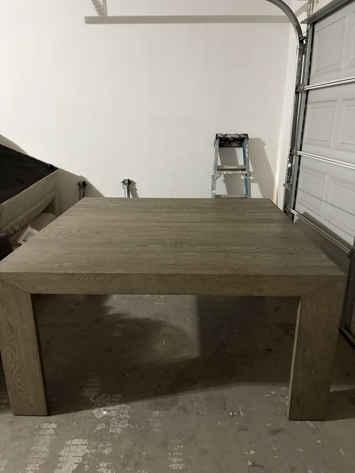 Dinning Table And 6 Chairs