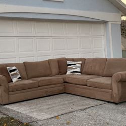 Pottery Barn Sectional Sofa – Like New | Deep Cleaned & Delivery Available 🚚