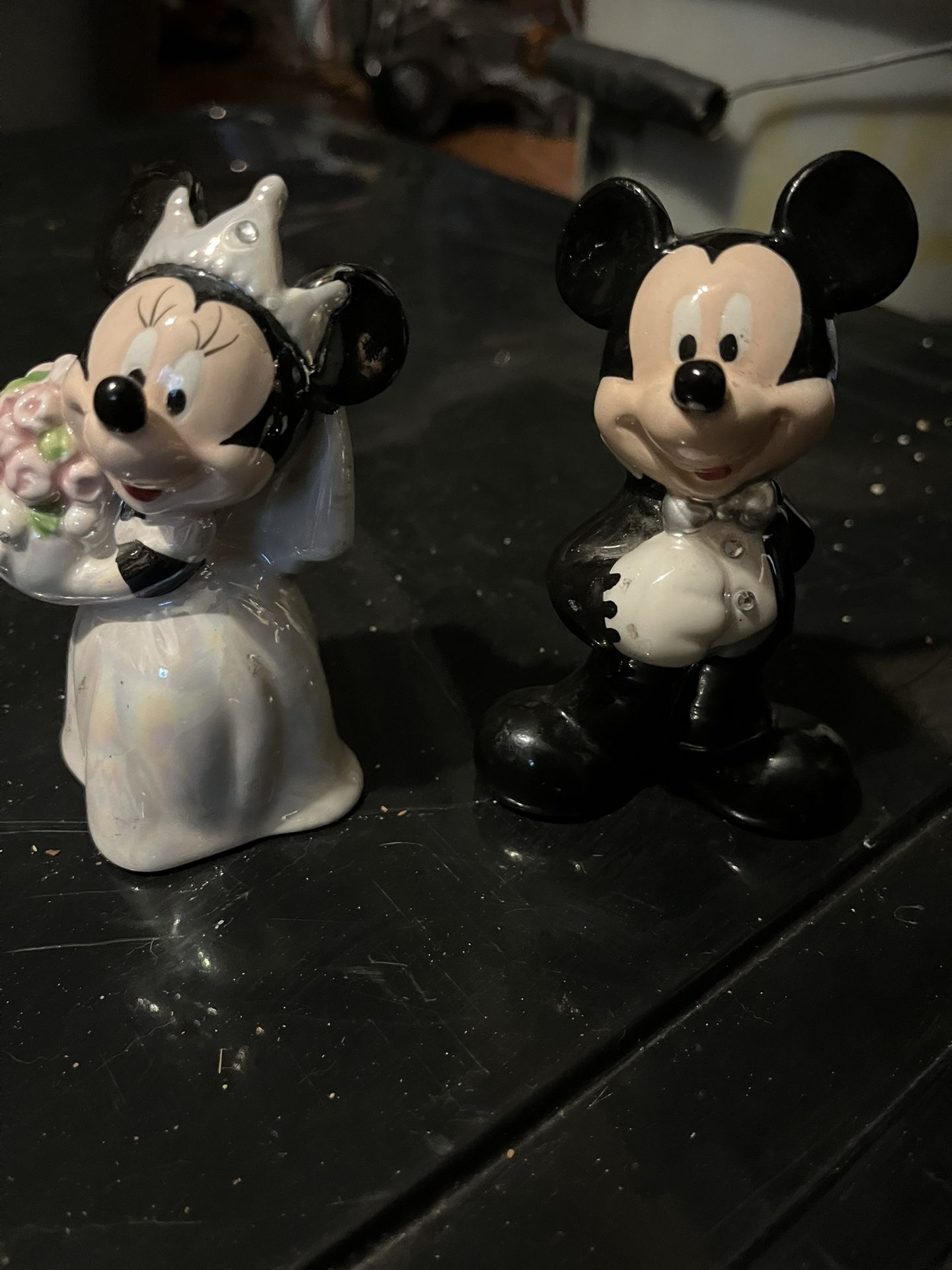 Vintage Disney Mickey & Minnie Mouse Salt & Pepper Shaker Bride & Groom Ceramic Set