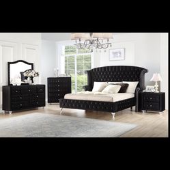 Queen Bed Dresser Mirror $2300 Chess/Nightstand Avail Extra 