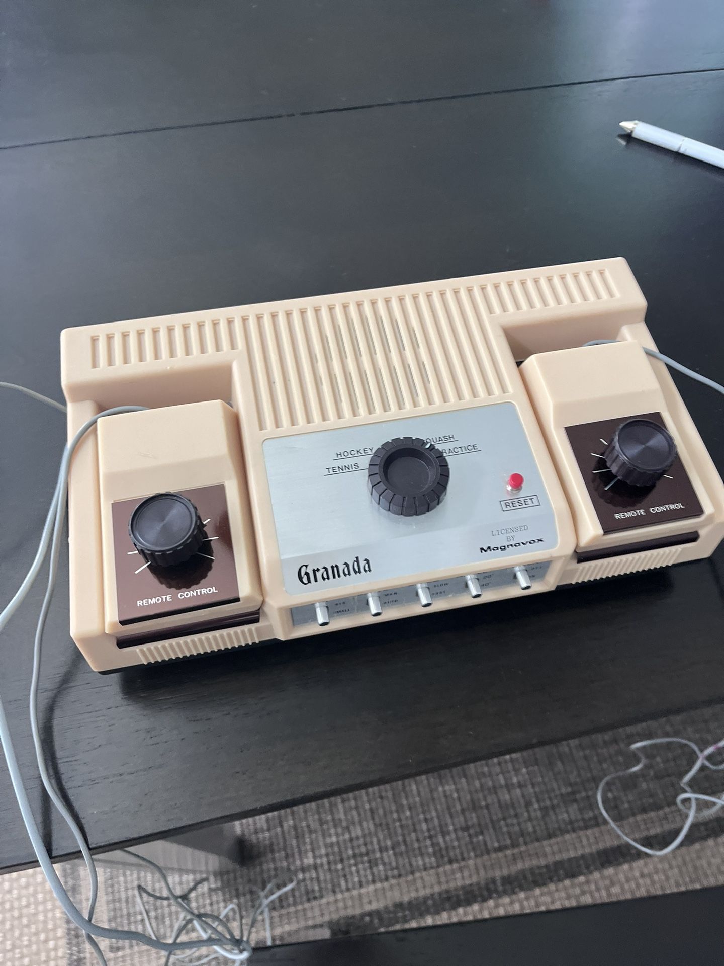 Vintage Video Game Console 1977 Magnavox Grenada EP800