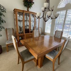 Oak Dining Table, Chairs And Matching Hutch