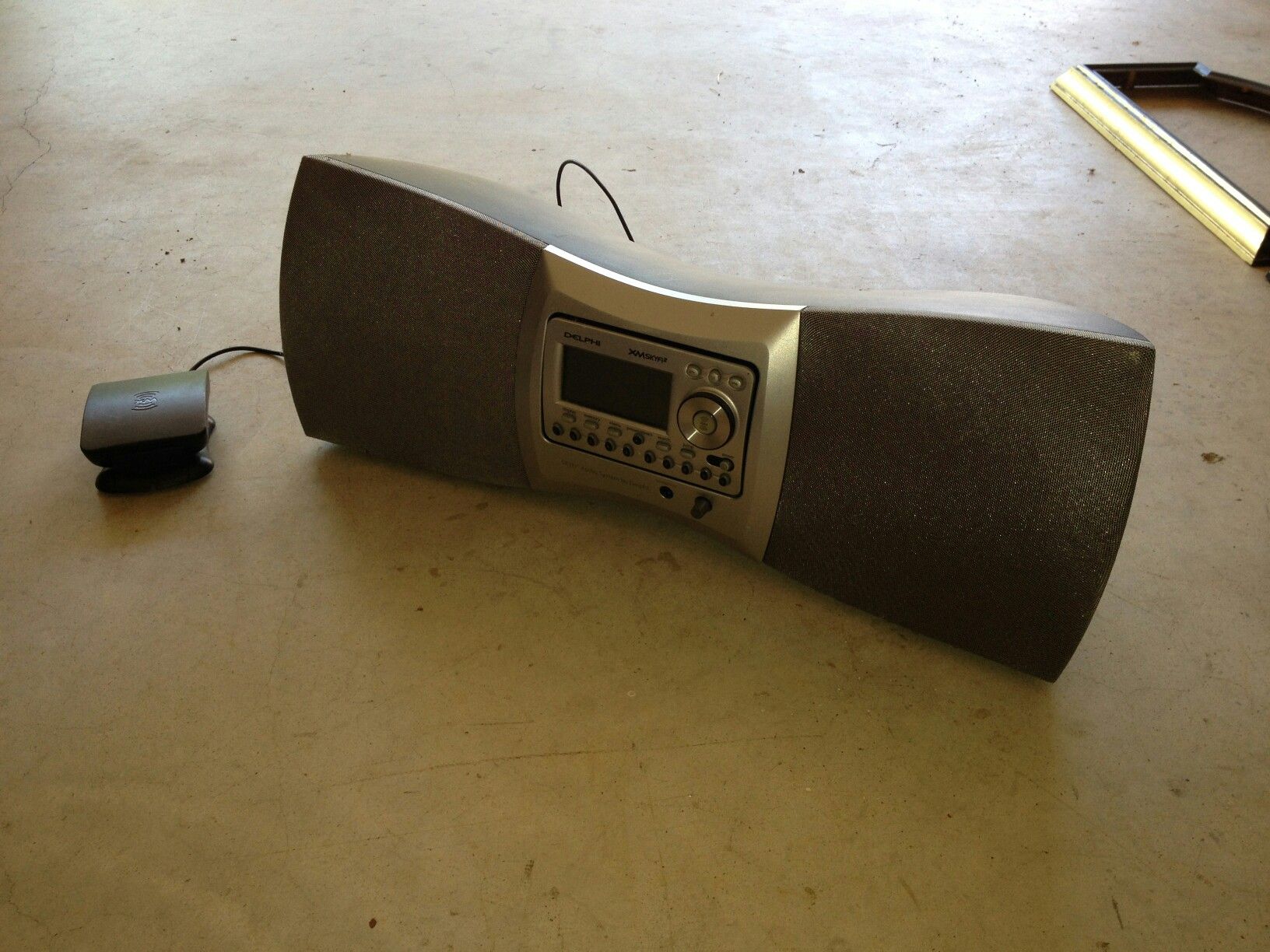 Delphi SA10001 XM SKYFi Boombox