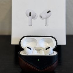 Apple AirPods Pro with Wireless Charging Case