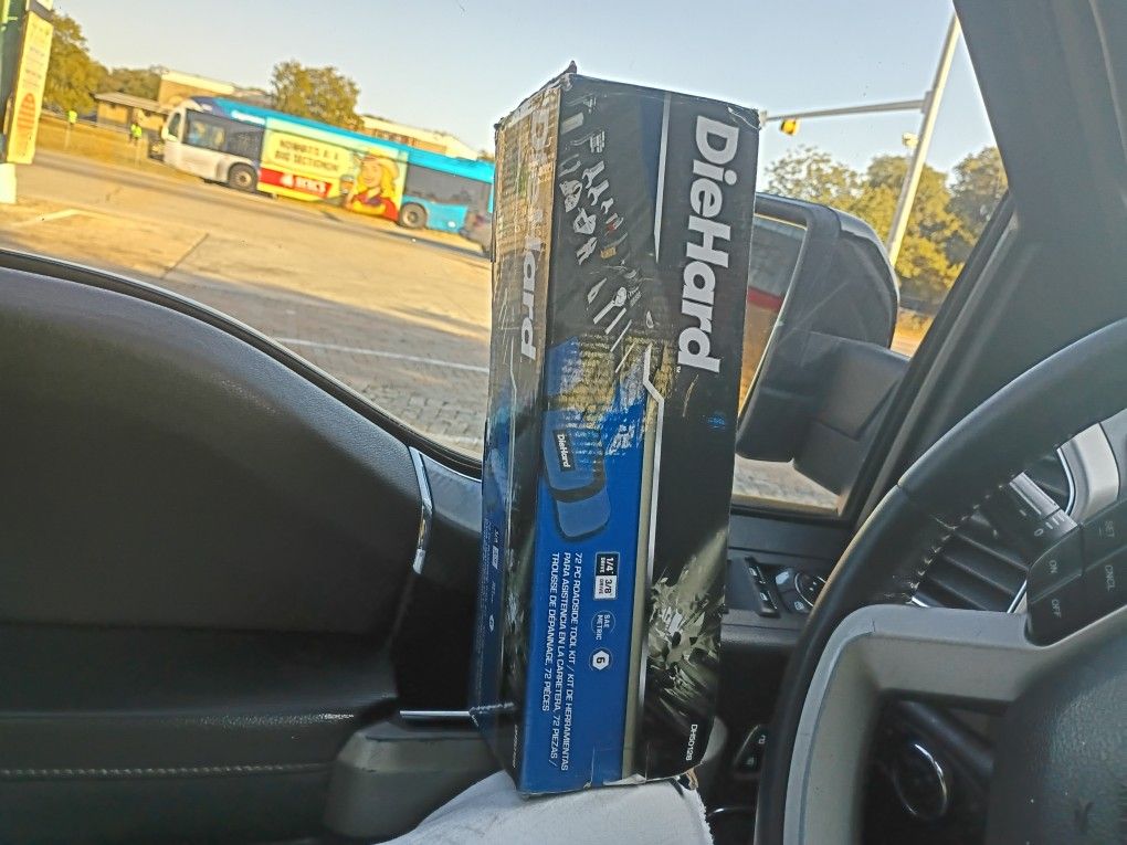 Die Hard 72 pc Roadside Tool Set