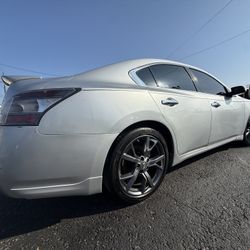 2014 Nissan Maxima