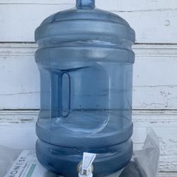 5 Gallon Water Gallon w/valve