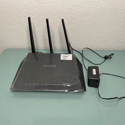 NETGEAR R7000-100NAR Nighthawk
