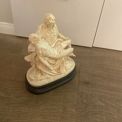 Statue