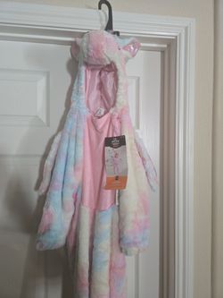 costume