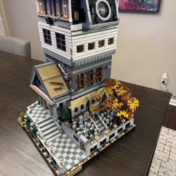 Lego Custom Haunted House Master Build MOC. 