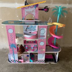 LOL Dollhouse / Barbie House