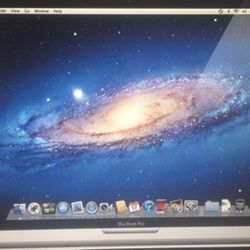 MacBook Pro laptop 2011