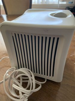 Air Purifier 20$