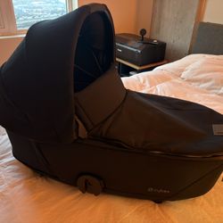 Cybex Mios 3 Lux Carry Cot