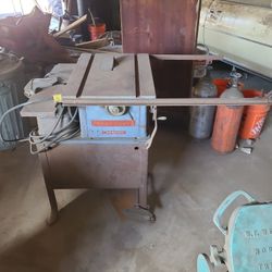 Delta Homecraft Table Saw