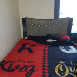 Grey And Black Queen Size Bedroom Set 