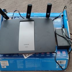 Linksys AC 1900 Router 