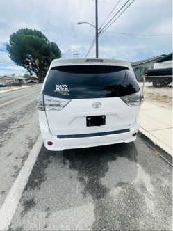 2015 Toyota Sienna
