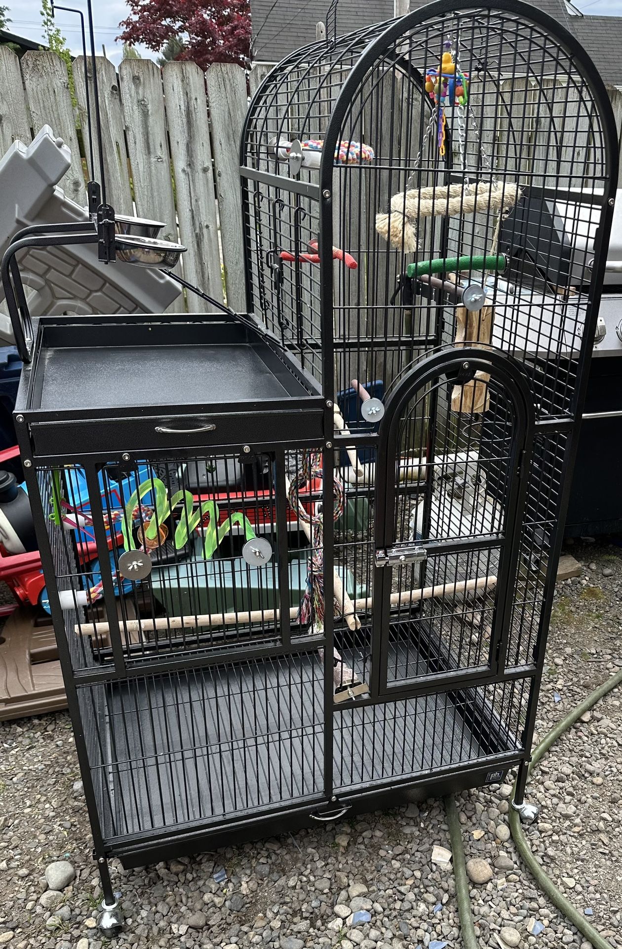 DELUXE PARROT BIRD CAGE W/ PLAYTOP