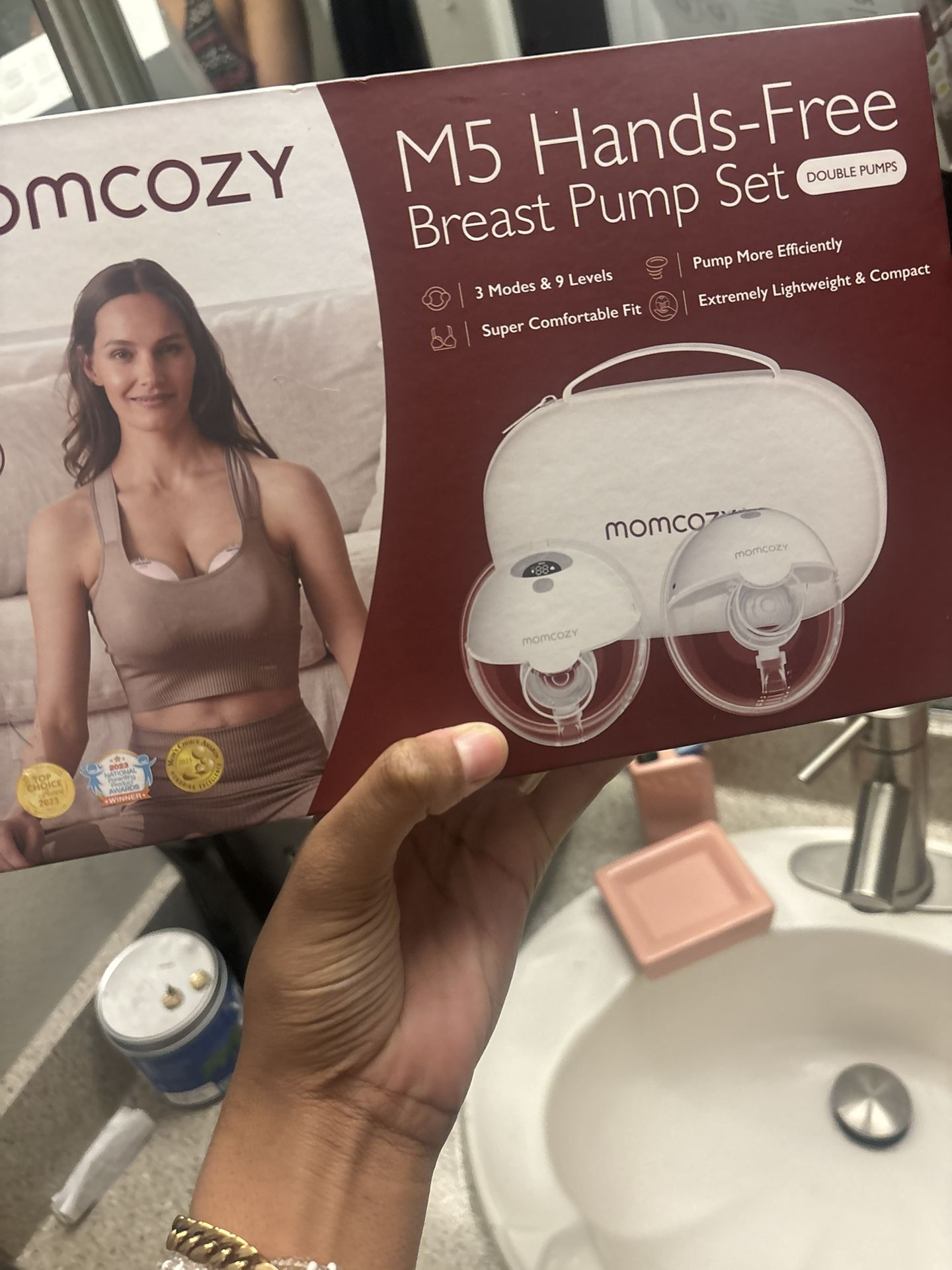 Momcozy M5 Breast Pump