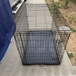 Large Dog Cage 42”L / 28”W / 32”H