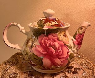 Sadler Windsor Pink Rose Floral  Teapot Made in England