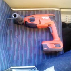 Hilti TE 2-A22 Cordless Rotary Hammer
