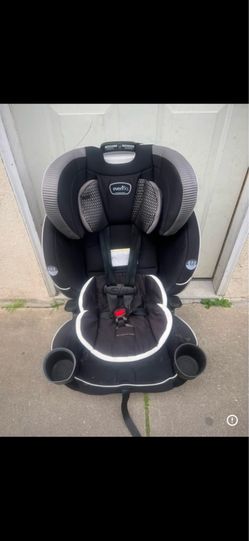 EVENFLO CONVERTIBLE CARSEAT