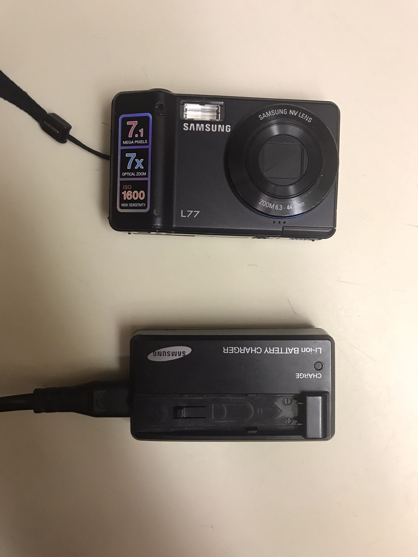 Samsung L77 digital camera